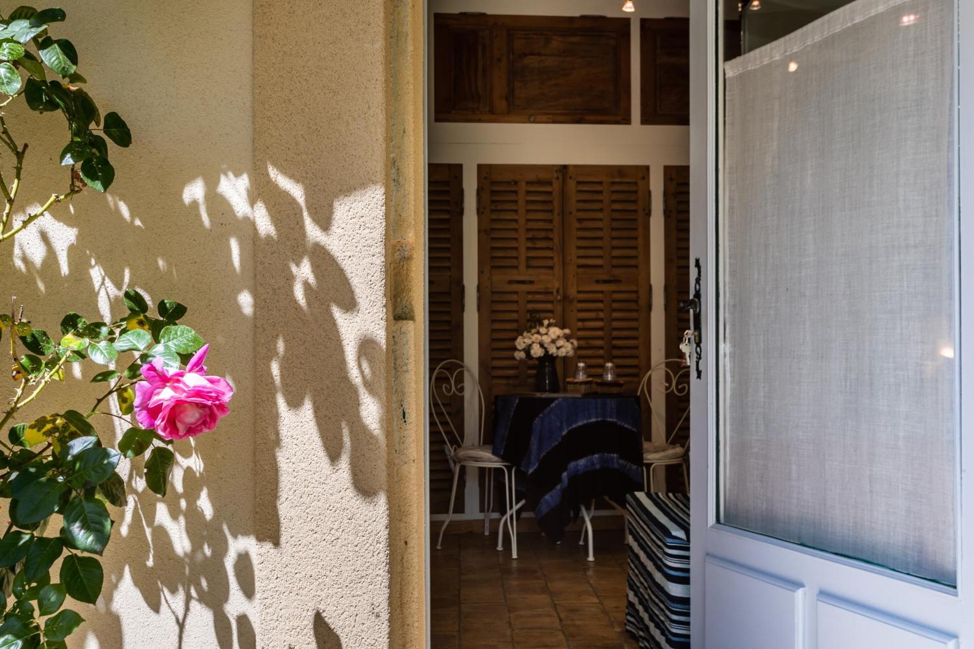 Chambres D'Hotes Domaine Des Machottes Grans Kültér fotó