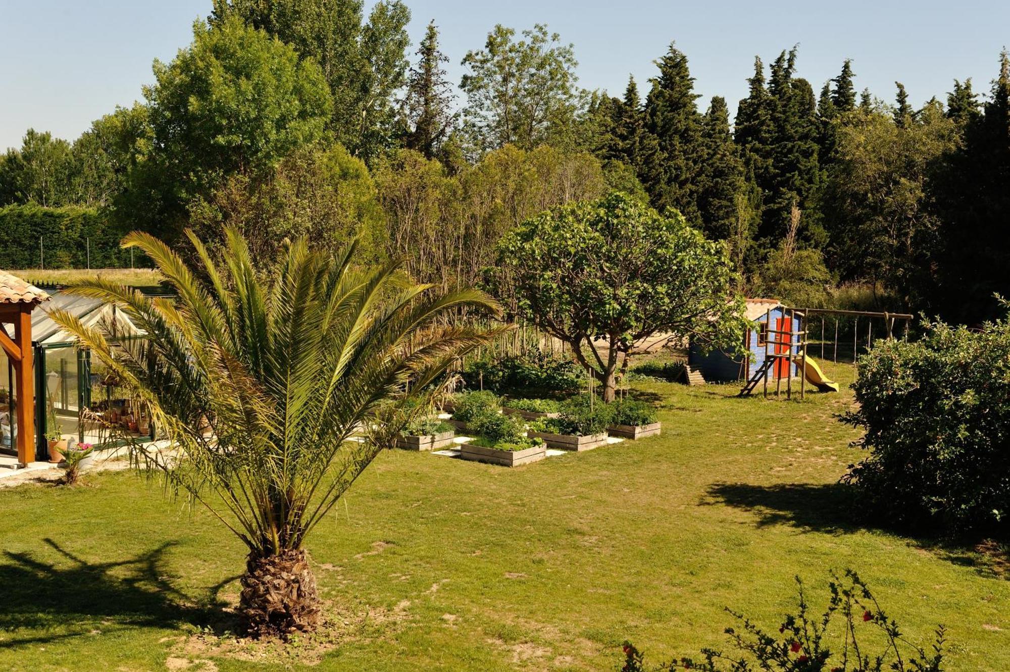 Chambres D'Hotes Domaine Des Machottes Grans Kültér fotó