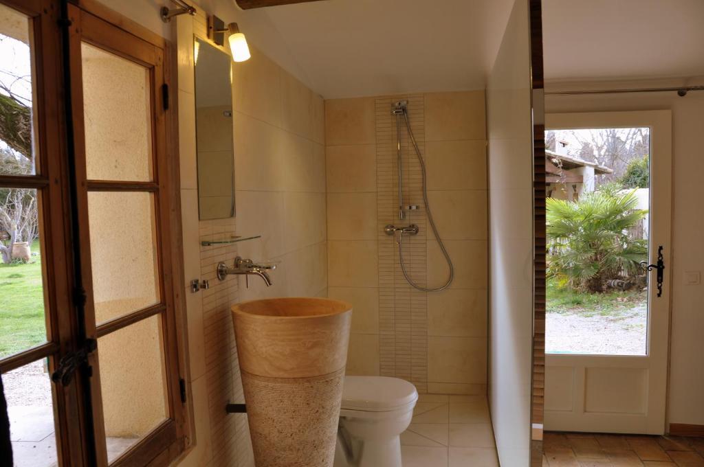 Chambres D'Hotes Domaine Des Machottes Grans Szoba fotó