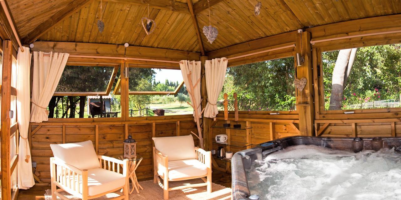 Chambres D'Hotes Domaine Des Machottes Grans Kültér fotó